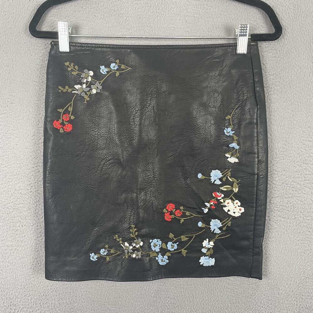 Haute Rogue Skirt Womens S Black Floral Faux Leather Embroidered Sequin Lined